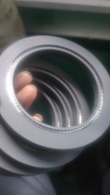 أغطية PTFE ذات طاقة ربيعية أغطية زيت عجلات المقطورة التطبيق الهيدروليكي وأكثر